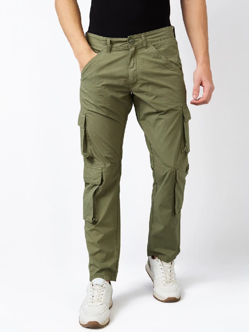 Men's Green Casual Solid Regular Fit Cargo