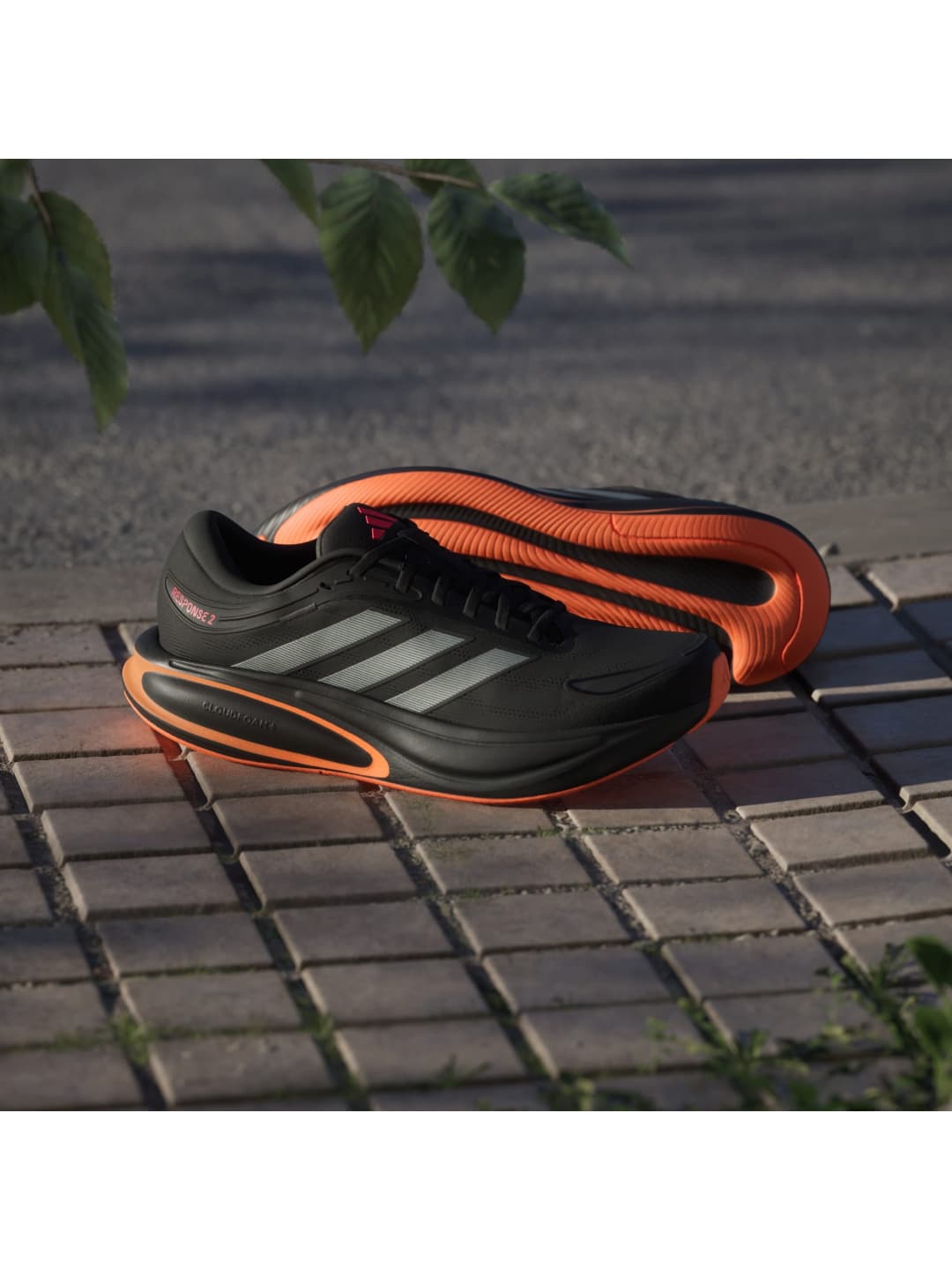 Men's Black Casual Textile Response 2 M Sneakers