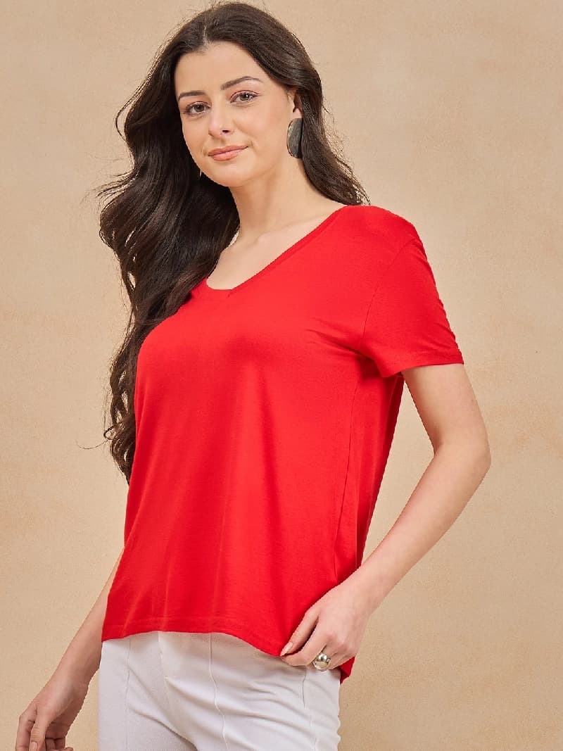Women's Red Casual Solid Regular Fit Tshirt