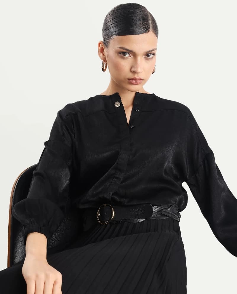 Women's Black Casual Solid Relaxed Fit Top