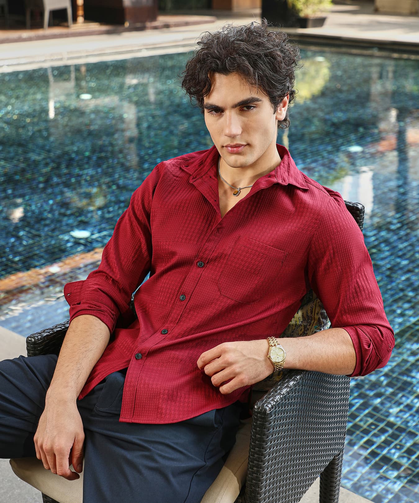 Men's Red Casual Solid Regular Fit Shirt