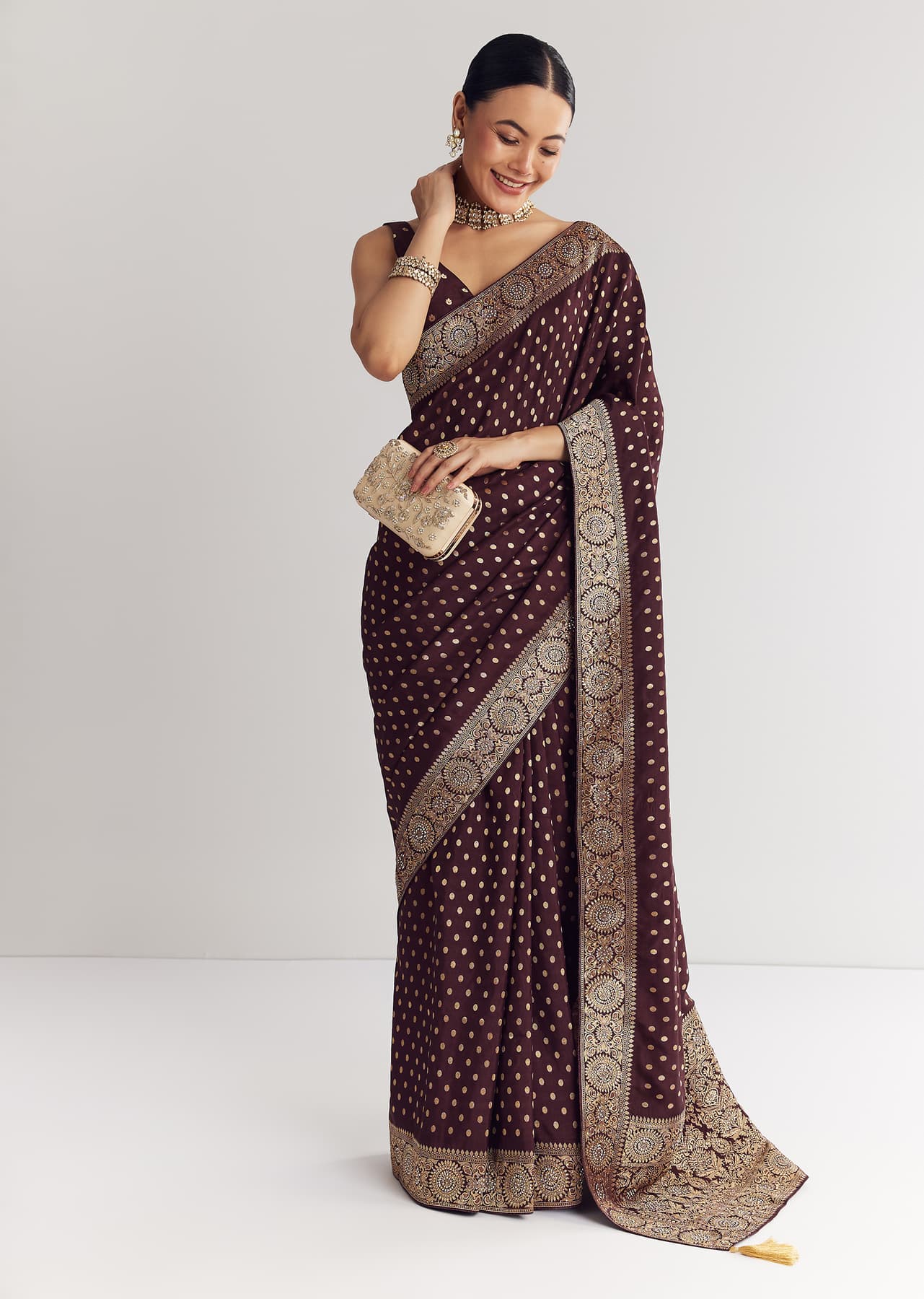 Women's Festive Dark Brown Dola Silk Saree With Floral And Butti Work