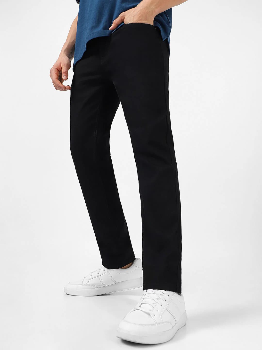 Men's Black Casual Regular Fit Solid Mid Rise Jeans