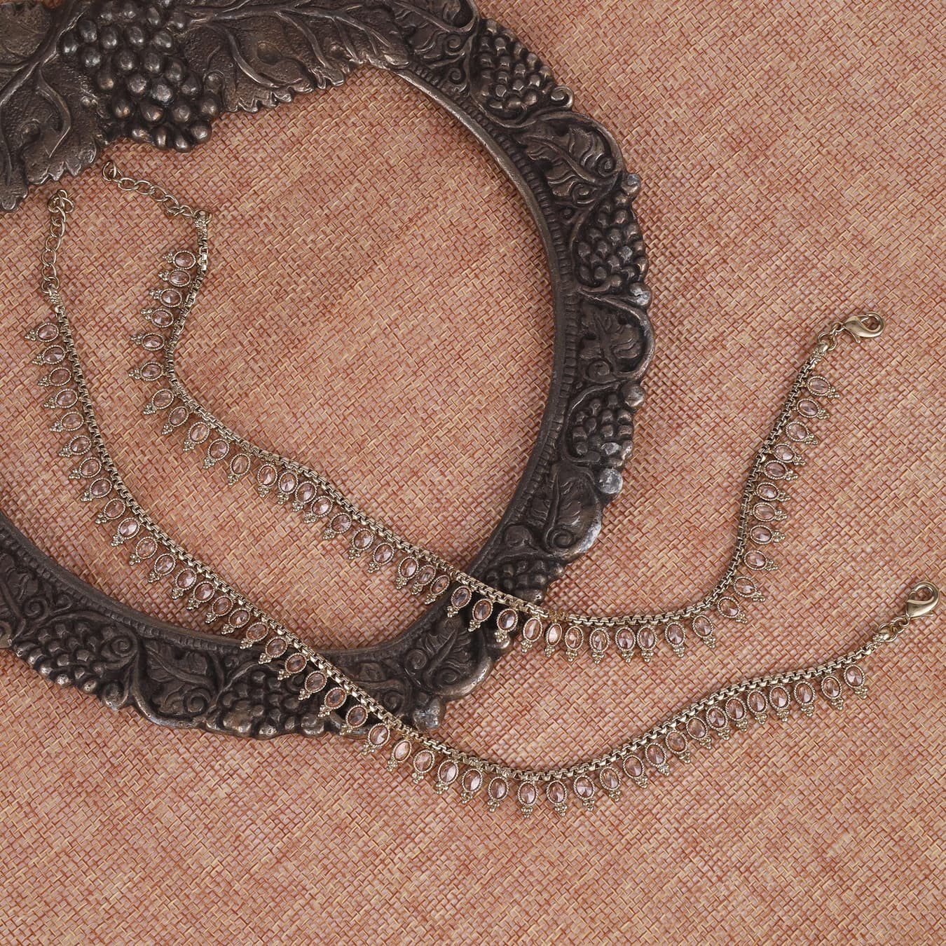 Women's Traditional Glimmery Oval Shape Gold Plated Anklet(Payal) - Set of 2