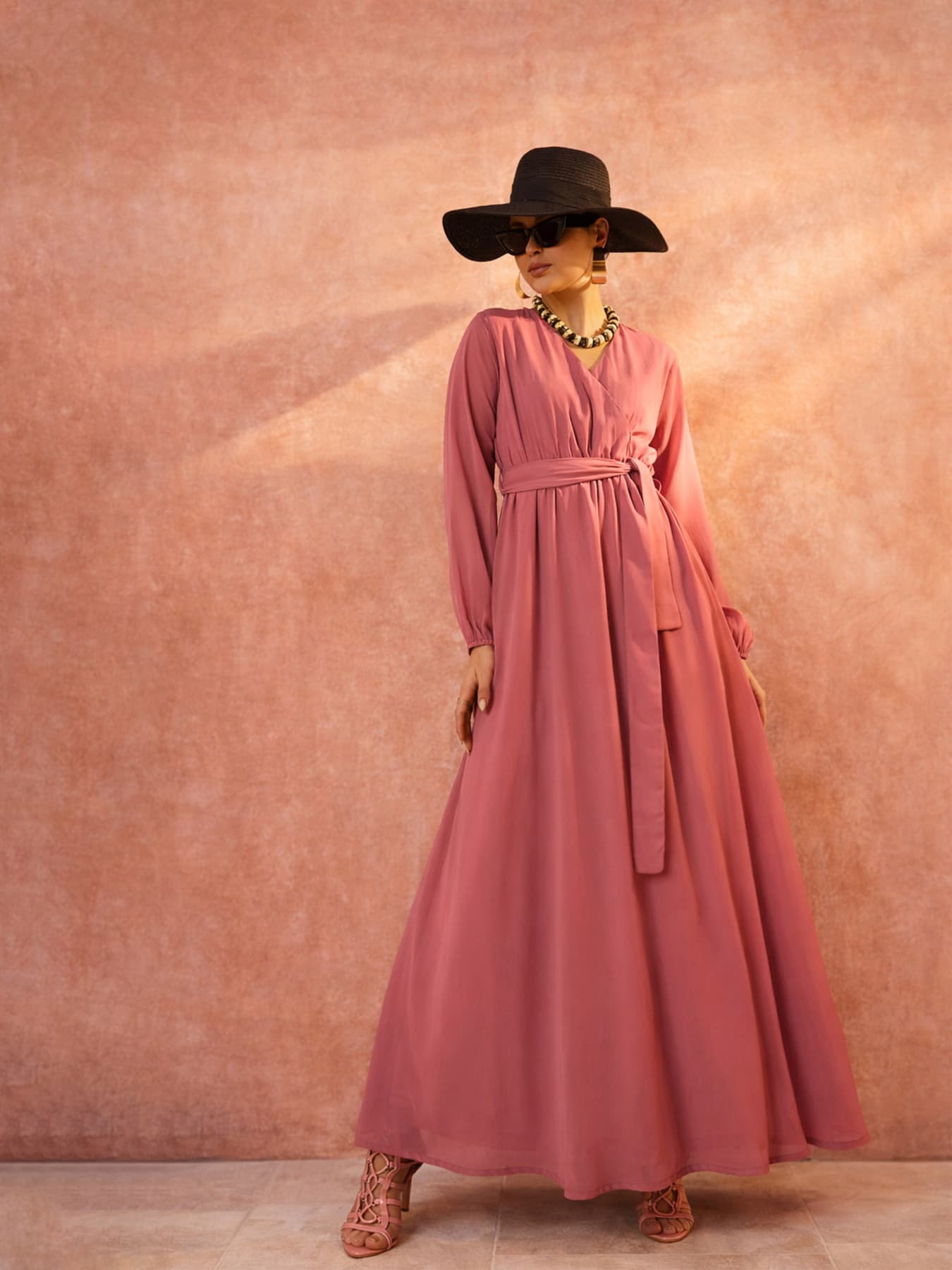 Women's Pink Casual Solid V-Neck Dress