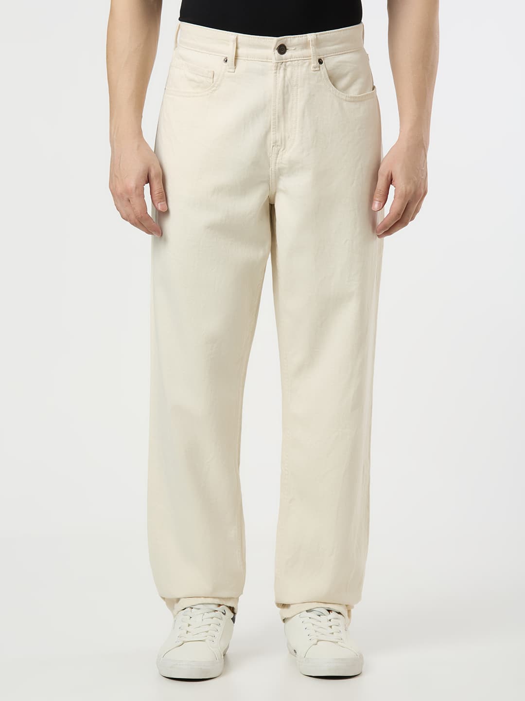 Men's Off White Mid Rise Relaxed Fit Textured Jeans