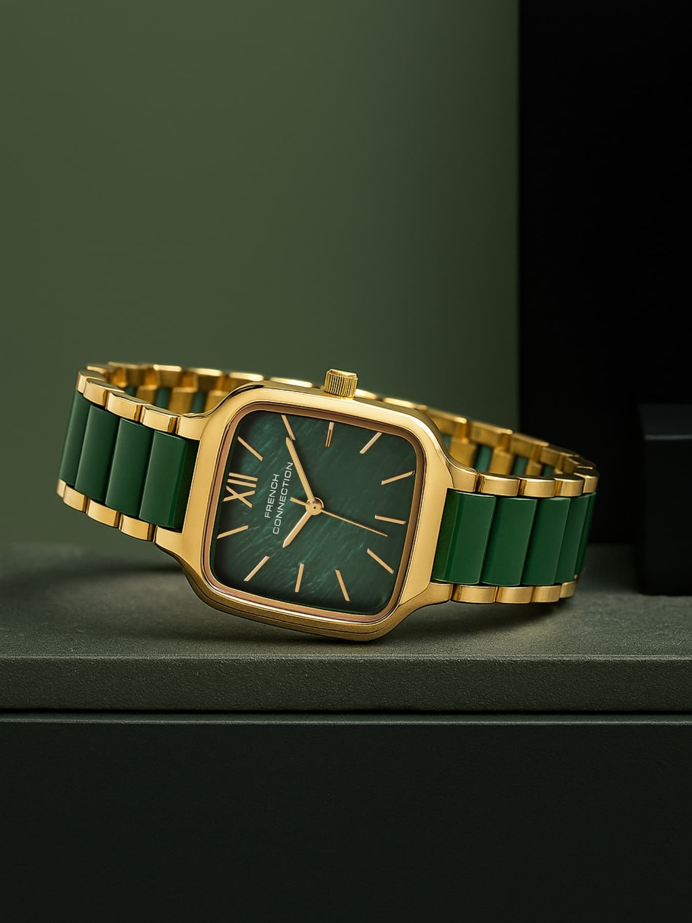 Women's Green Quartz Metal Analog Watch -FCB16NGM