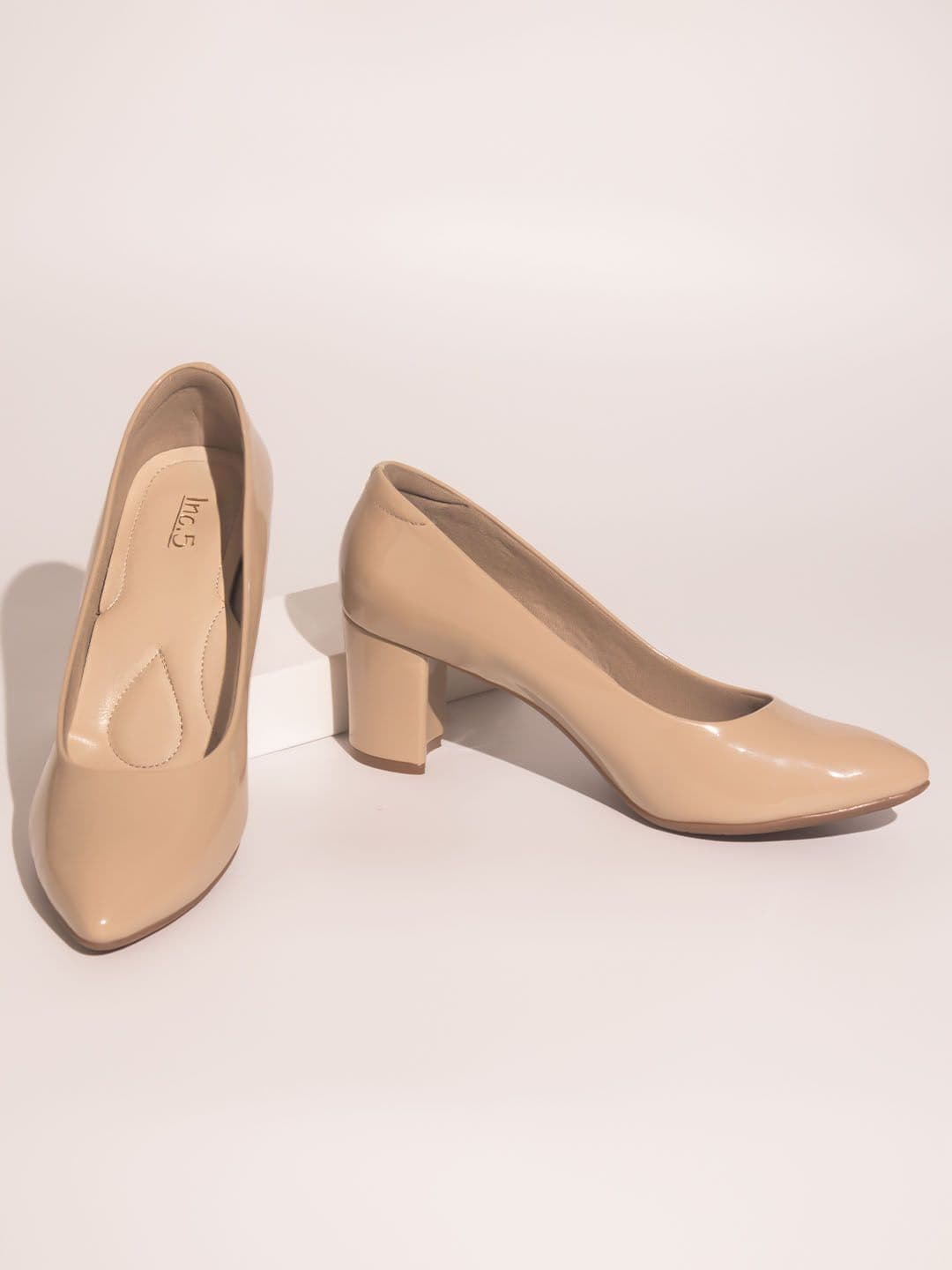 Women's P.Beige Casual Synthetic Flat Pump Heels