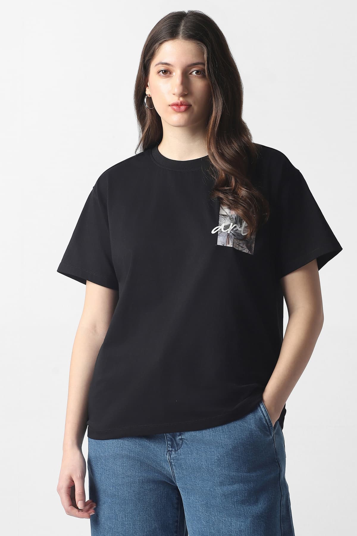 Women's Black Casual Regular Fit Solid Half Sleeves Tshirt