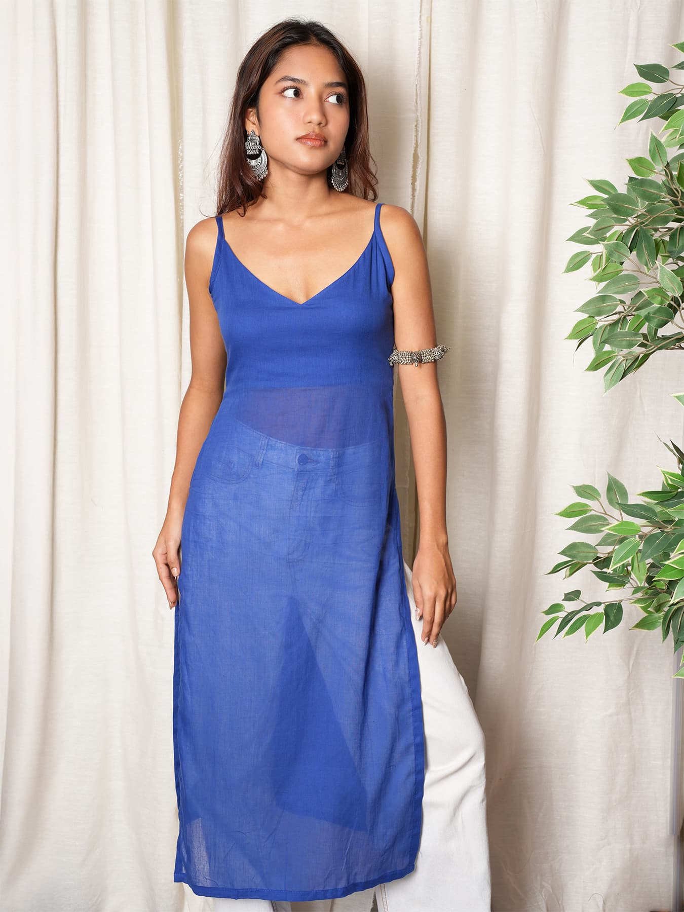 Women's Blue Casual Slim Fit Sleeveless Kurti