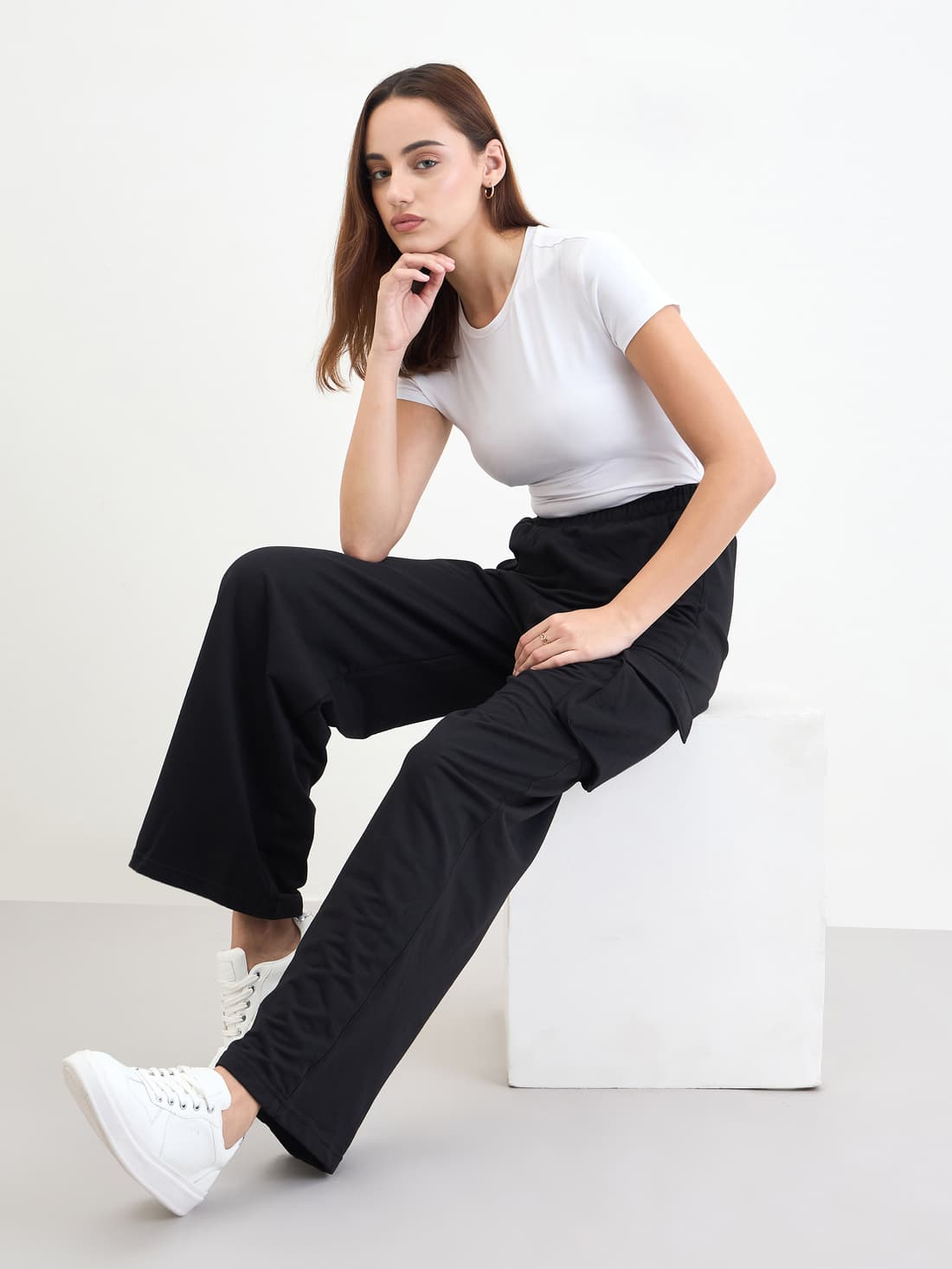 Women's Black Casual Solid High Waisted Wide Leg Cargo Jogger