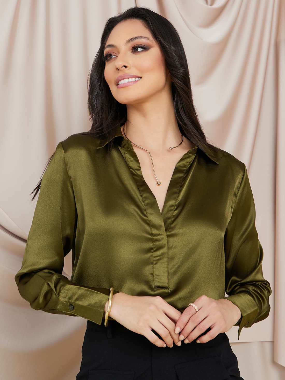 Women's Green Casual Solid Regular Fit Shirt