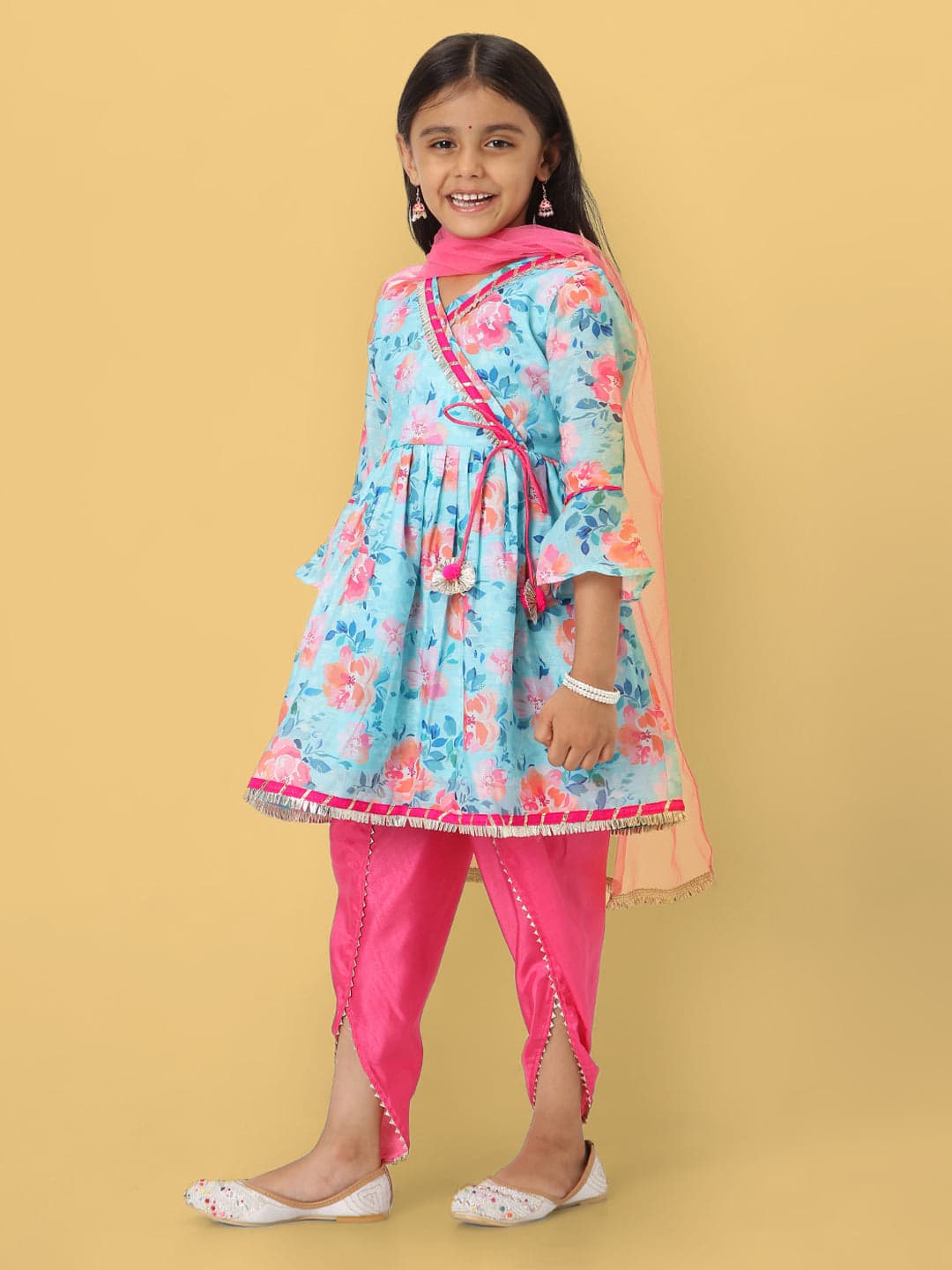 Girls Blue & Pink Festive Printed V-Neck Ethnic Clothing Set