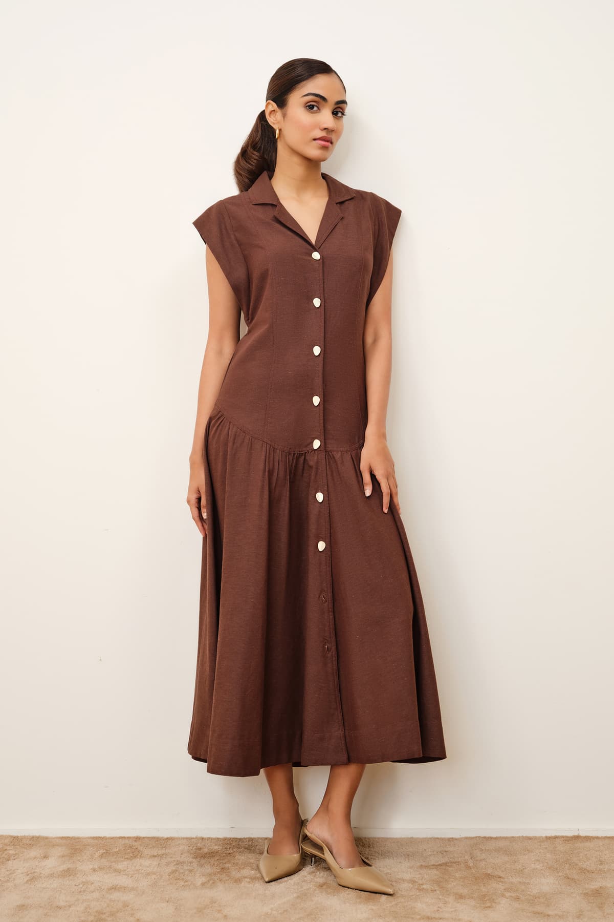 Women's Brown Casual Solid Sleeveless Dress