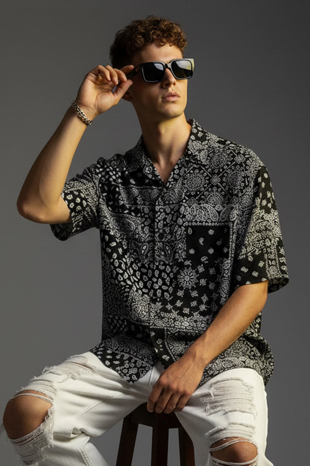 Men's Black Casual Oversized Fit Half Sleeves Printed Shirt