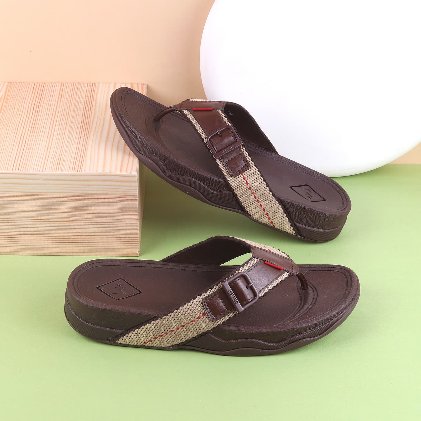 Men's Brown Casual Round Toe Fabric Sandals