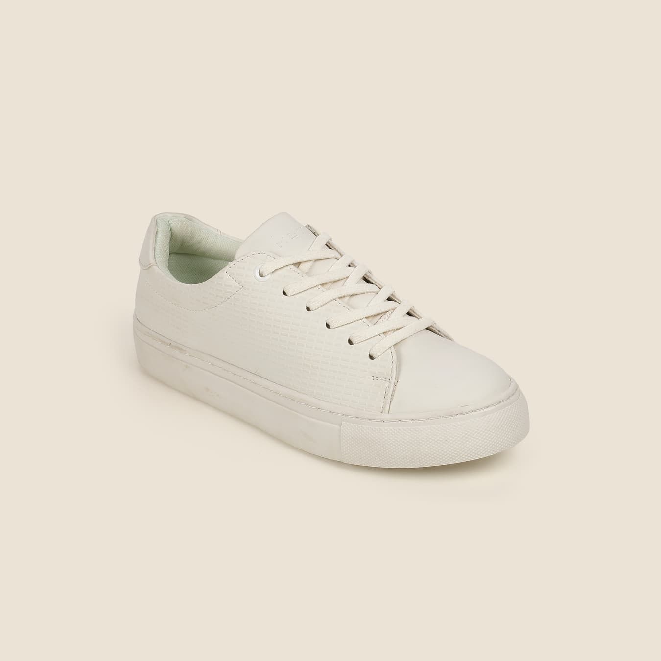 Women's White Casual Round Toe Synthetic Sneakers