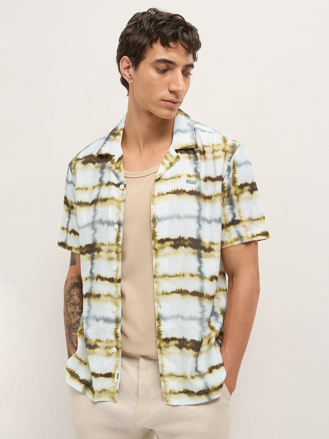 Men's Green Abstract Tie-Dye Print Relaxed Fit Cuban Collar Casual Shirt