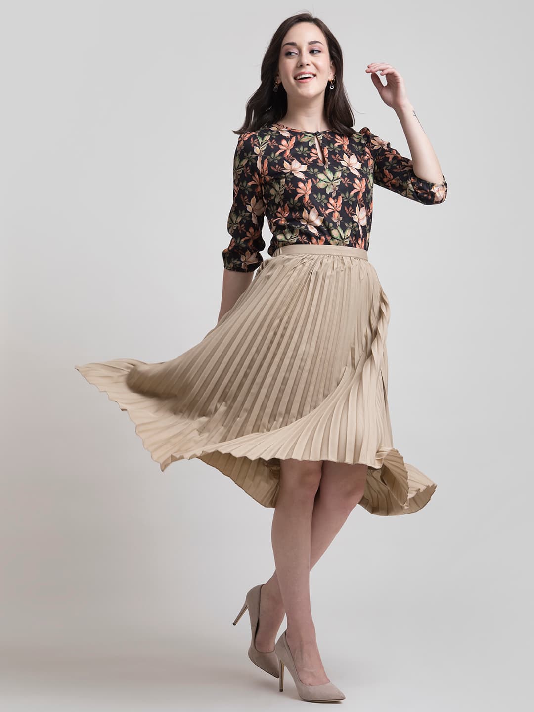 Women's Beige Accordion Pleated Midi Skirt