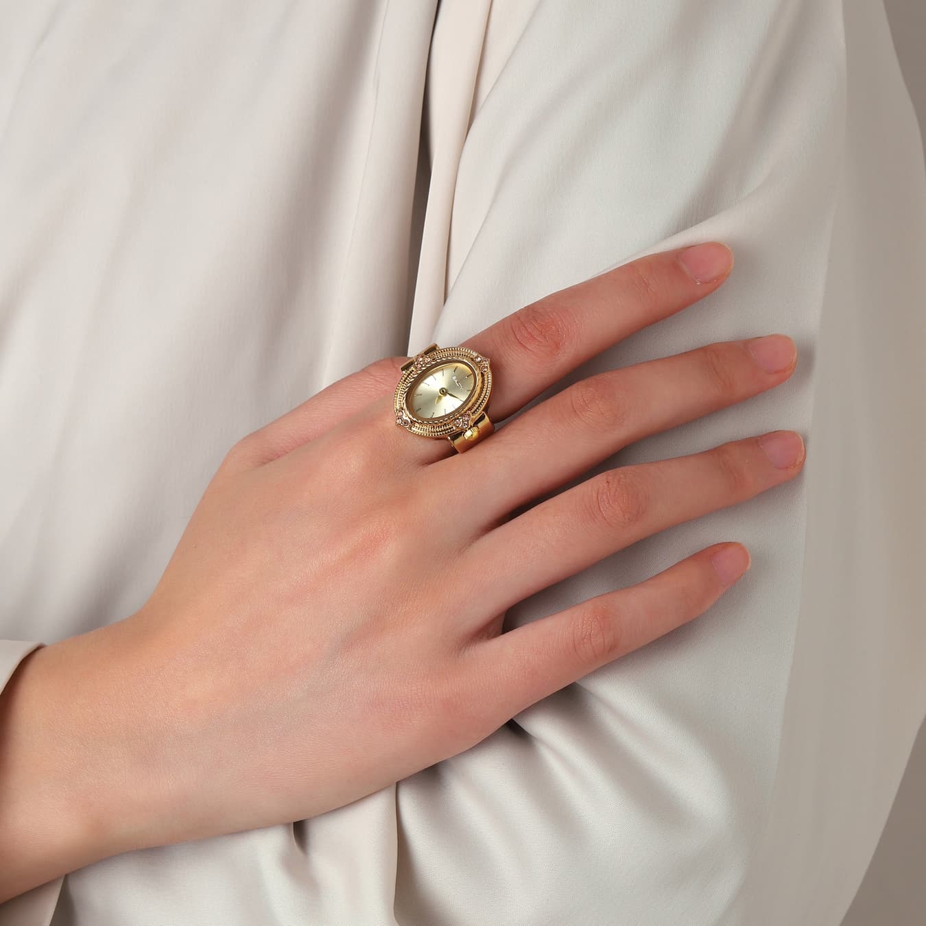 Women's Gold Oval Stainless Steel Quartz Watch Ring