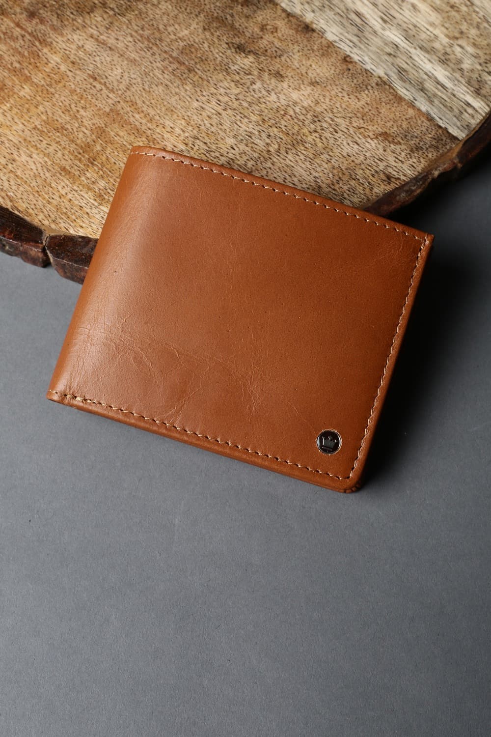 Men's Tan Textured Bifold Multicard Wallet