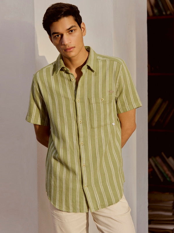 Men's Green Casual Regular Fit Striped Half Sleeves Shirt