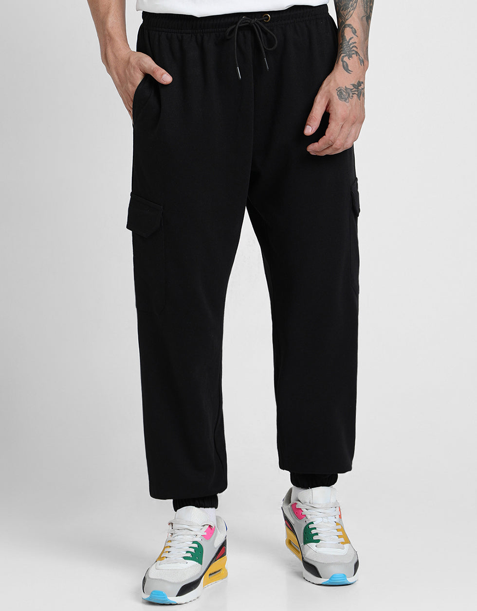 Men's Black Casual Baggy Fit Solid Cargo