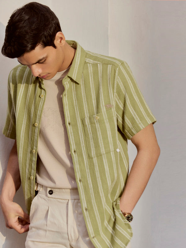 Men's Green Casual Regular Fit Striped Half Sleeves Shirt