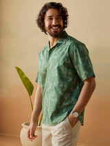 Men's Green Casual Relaxed Fit Printed Half Sleeves Shirt
