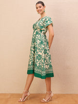 Women's Off White V Neck Floral Print Crepe Fit and Flare Knee Length Dress