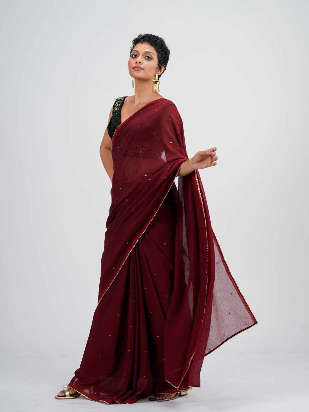 Women's Red Cotton Blend Saree
