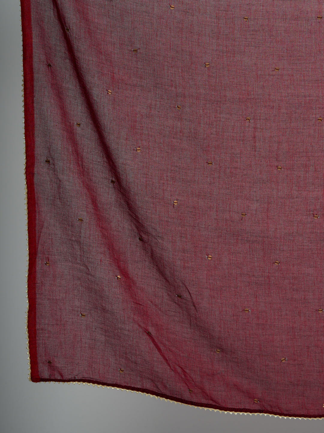 Women's Red Cotton Blend Saree
