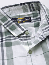 Men's Regular Fit Checkered Full Sleeves Cutaway Collar Casual Shirt
