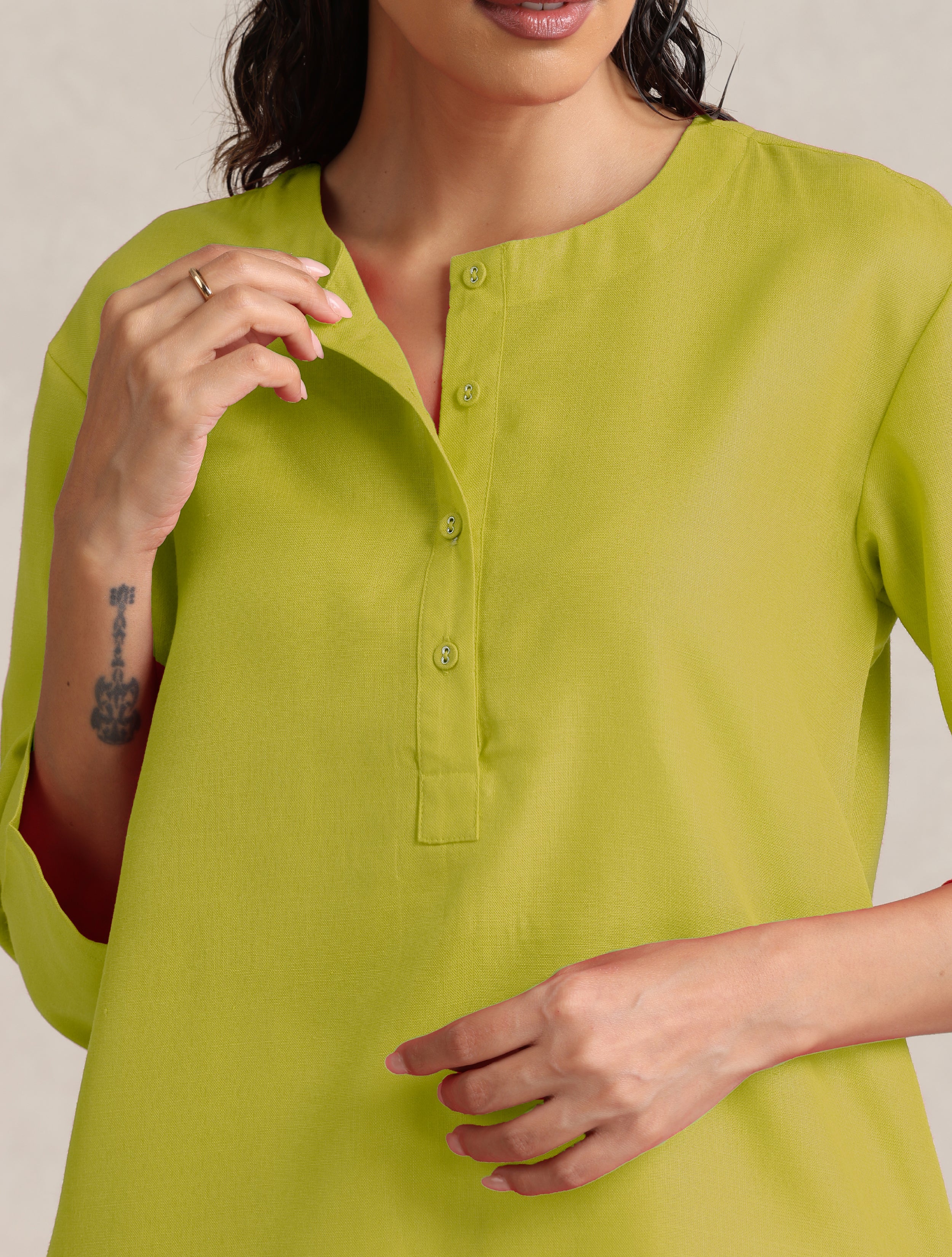Women's Yellow Cotton Blend Short Kurta