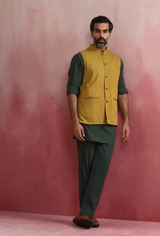 Men's Yellow Festive Solid Regular Fit Sleeveless Reversible Jacket