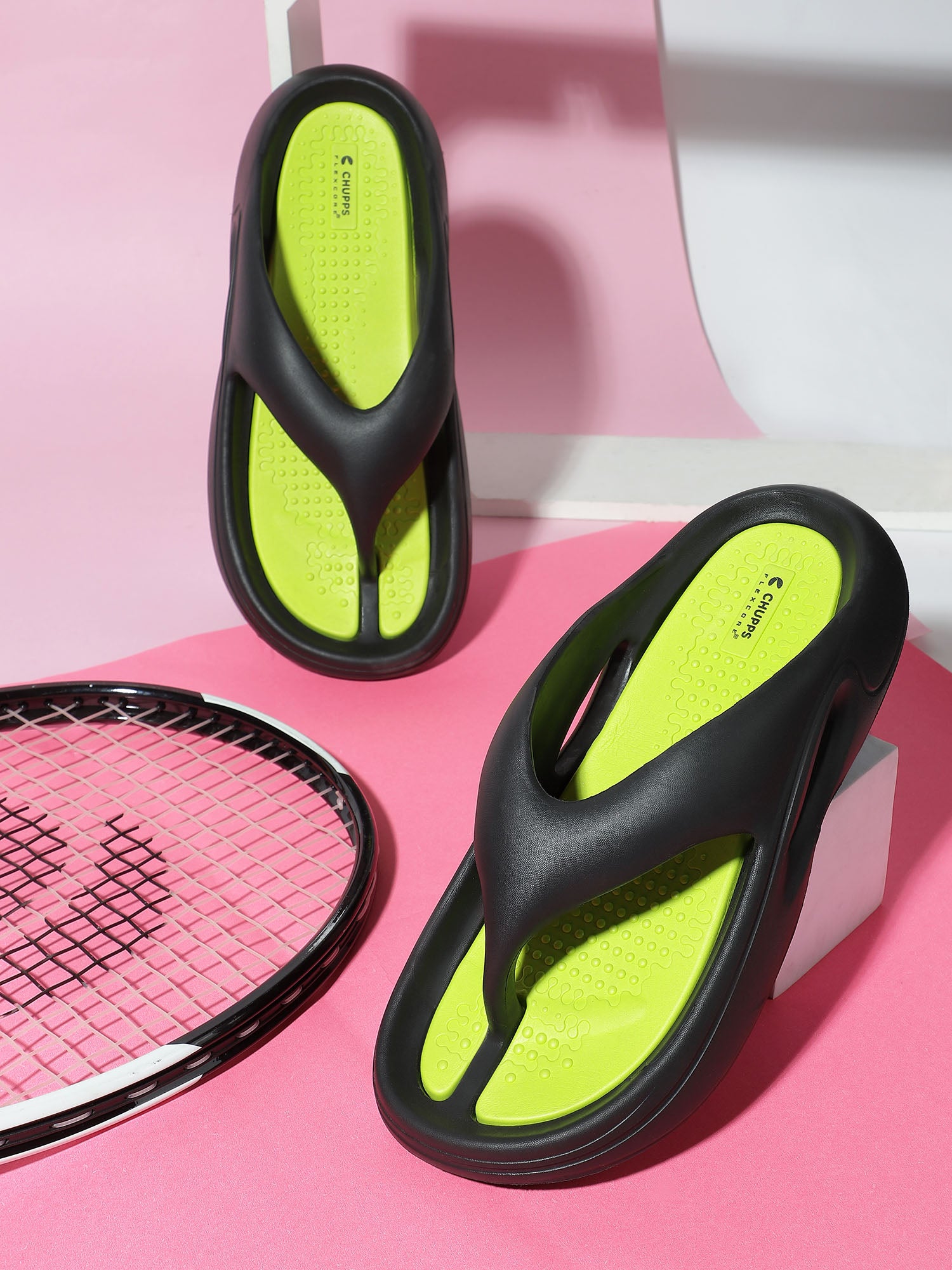 Women's Dune Black Neon Green Round Toe Polyurethane Casual Flip-flops