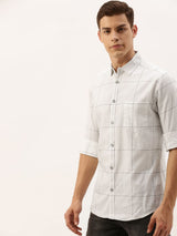 Men's Slim Fit Checkered Full Sleeves Spread Collar Casual Shirt