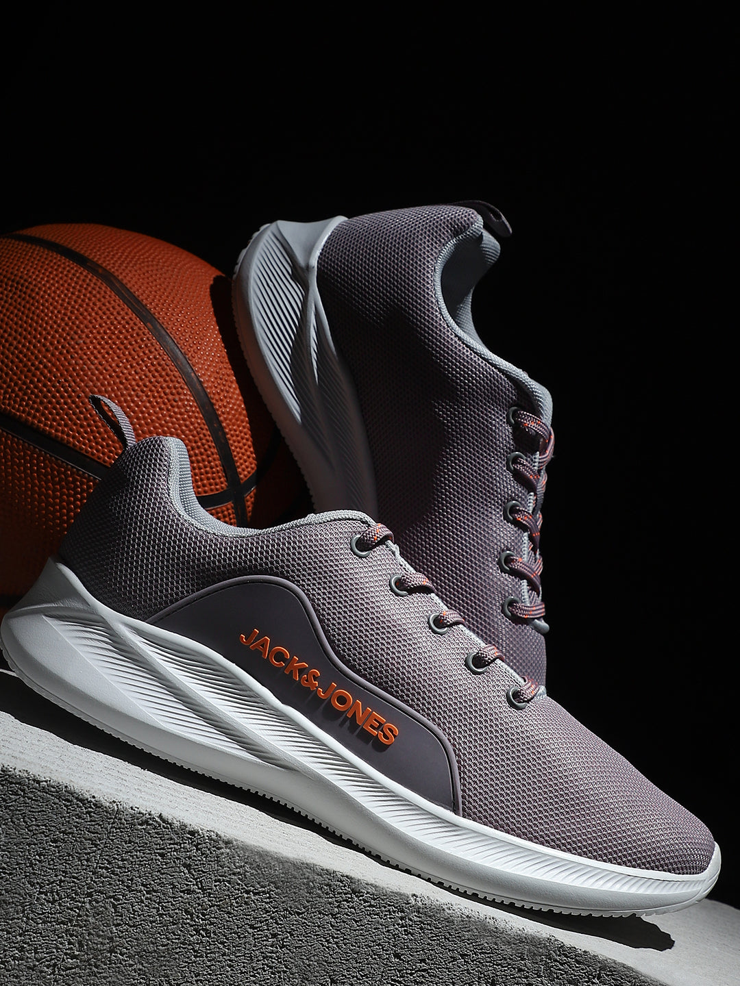 Men's Grey Casual Solid Sneakers