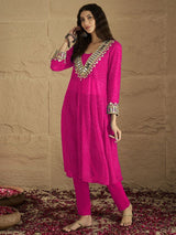 Women's Pink Graceful Kurta Set Featuring Gota Patti Paired with Solid Trouser
