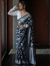 Women's Multicolor Silk Georgette Saree with Blouse Piece