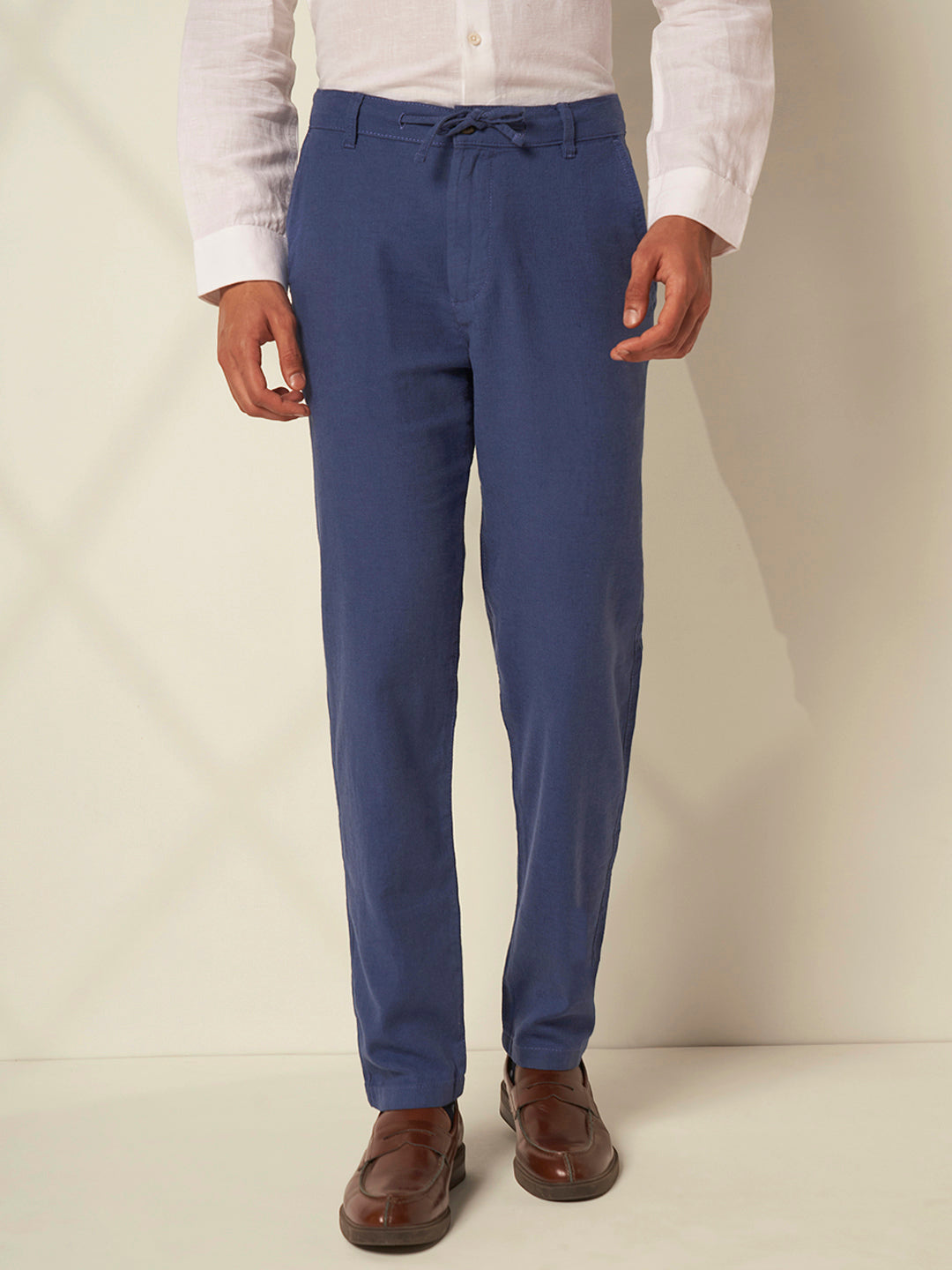 Men's Navy Casual Slim Fit Solid Trousers