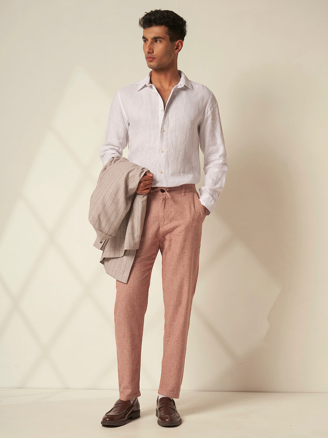 Men's Pink Casual Slim Fit Solid Trousers