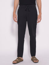 Men's Black Casual Regular Fit Solid Mid Rise Trouser