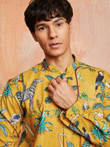 Men's Yellow Cotton Tropical & Animal Printed Kurta
