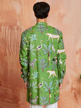 Men's Green Cotton Tropical & Animal Printed Kurta