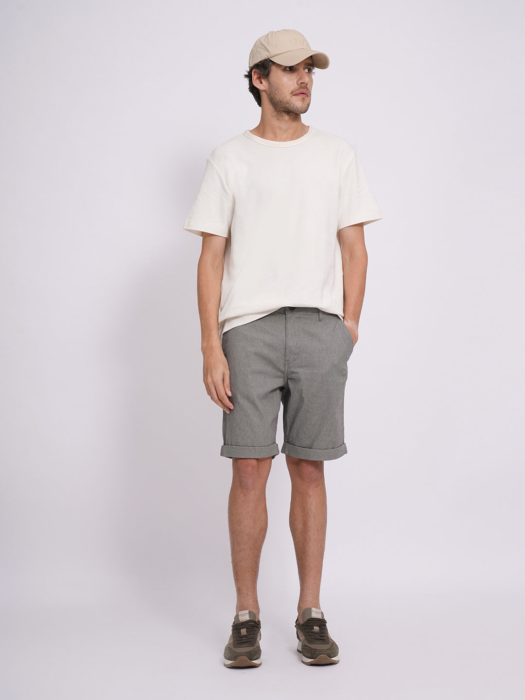 Men's Grey Casual Slim Fit Solid Shorts