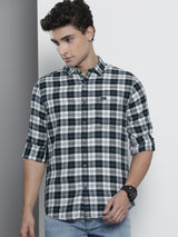 Men's Slim Fit Checkered Full Sleeves Spread Collar Casual Shirt
