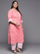 Women Pink Daily  Printed  Three-Quarter Sleeves Kurta Sets