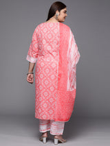 Women Pink Daily  Printed  Three-Quarter Sleeves Kurta Sets