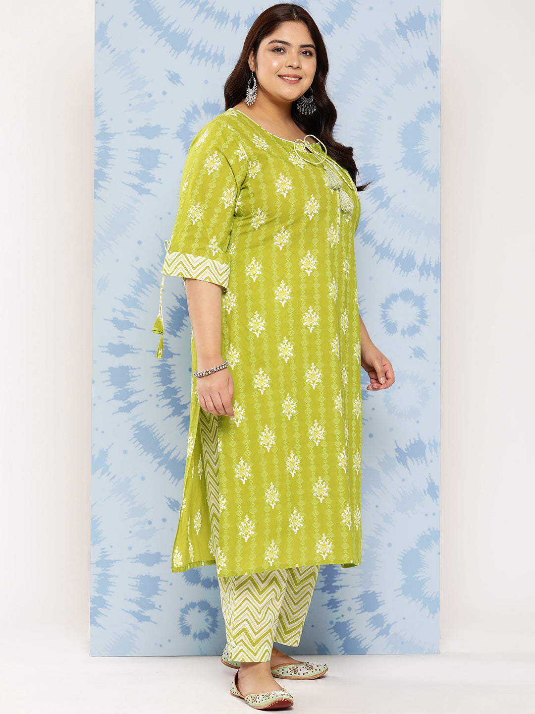 Women Green Daily  Printed  Three-Quarter Sleeves Kurta Sets